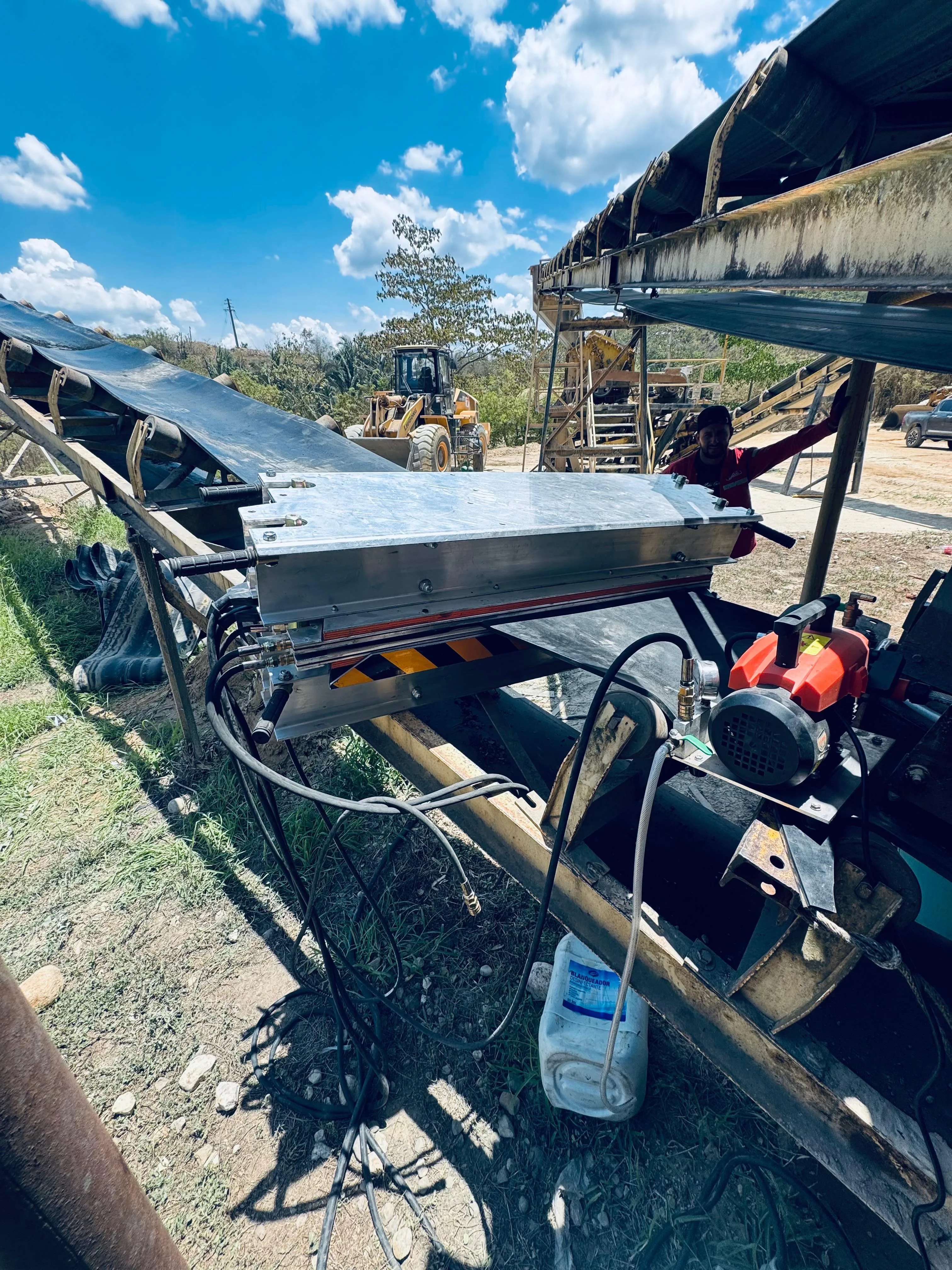 Prensa de vulcanización portátil en campo